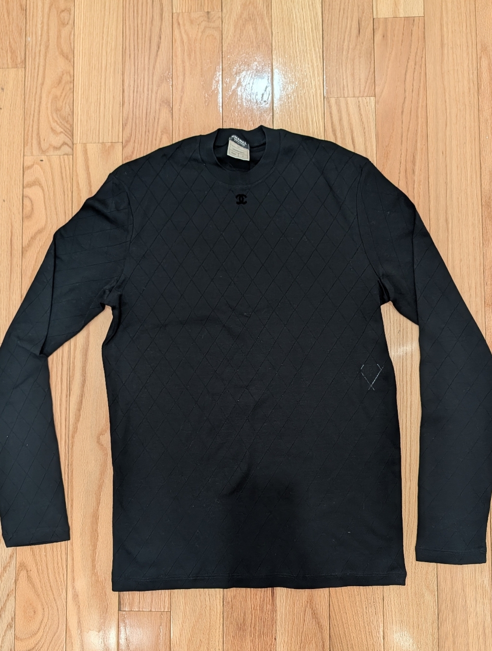 BB6. NWOT CHANEL UNIFORM TEXTURED KNIT LONG SLEEVE TOP